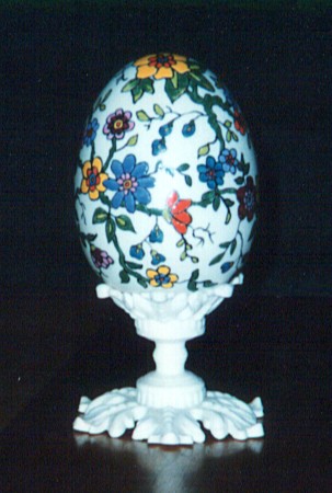 Egg Painted by Virginia 'Ginny' Barton